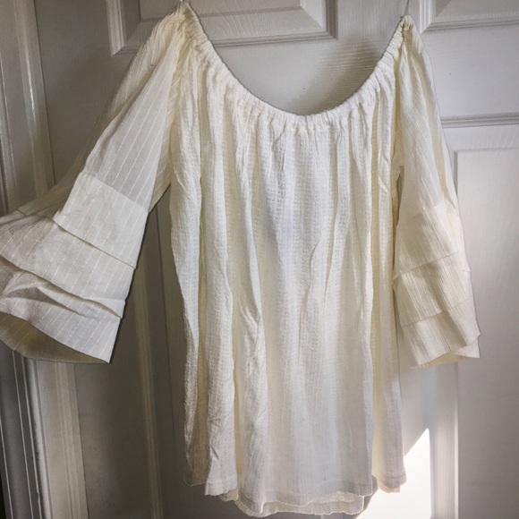 Lucky Brand Cream off the shoulder top - Picture 4 of 4